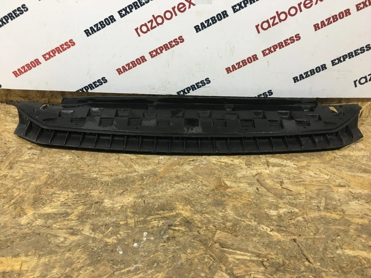 Пыльник двигателя центральный Skoda Octavia (A7) III (2012–2017) CWVA 2015