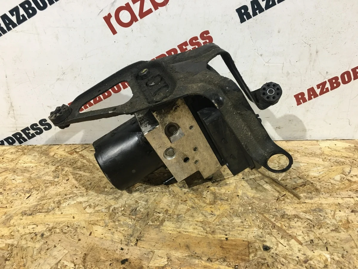 Блок ABS (насос) BMW X5 (E70) II (2006–2010) N62 2008