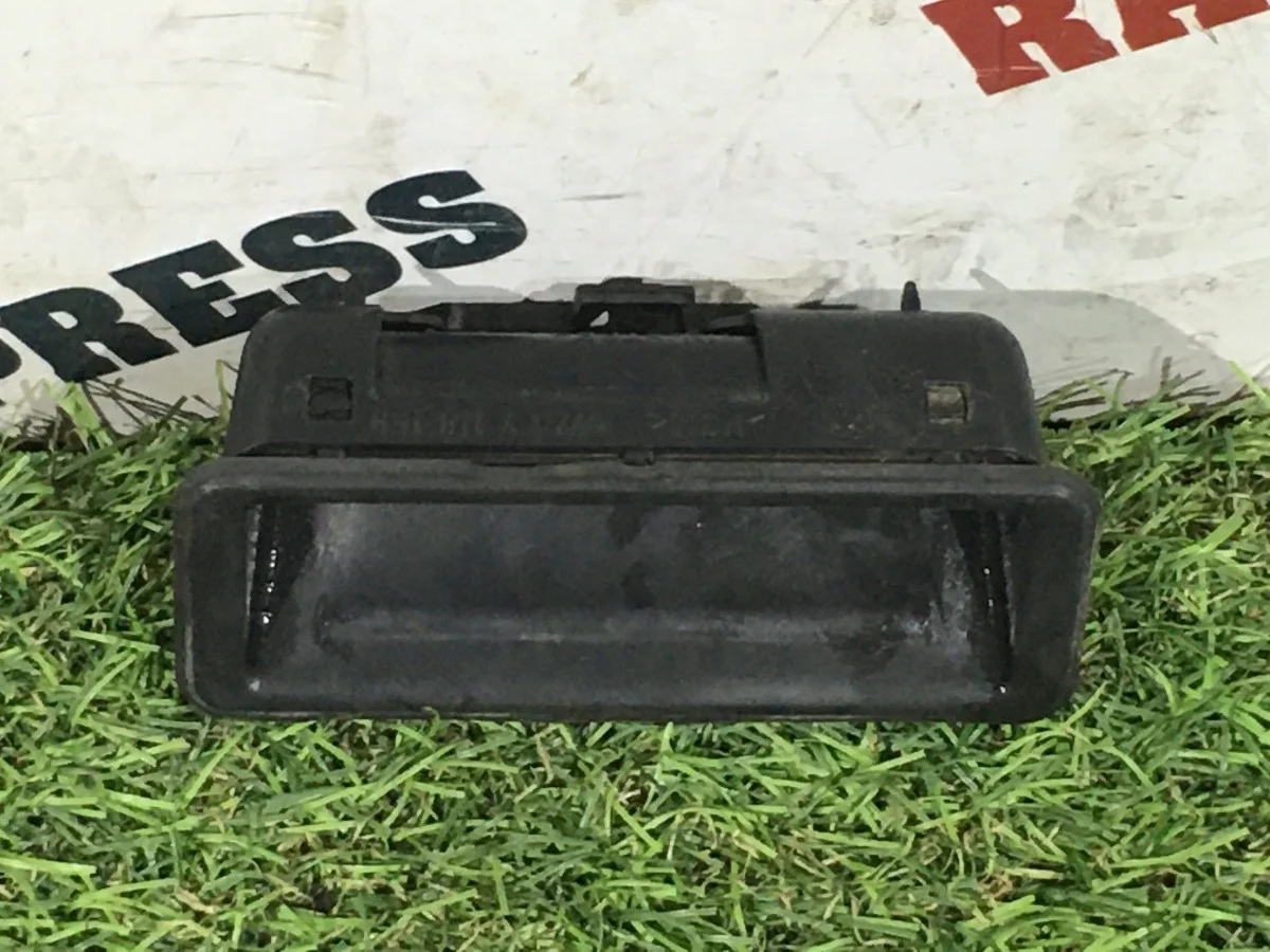 Кнопка открывания багажника BMW X5 (E70) II (2006–2010) N62 2008