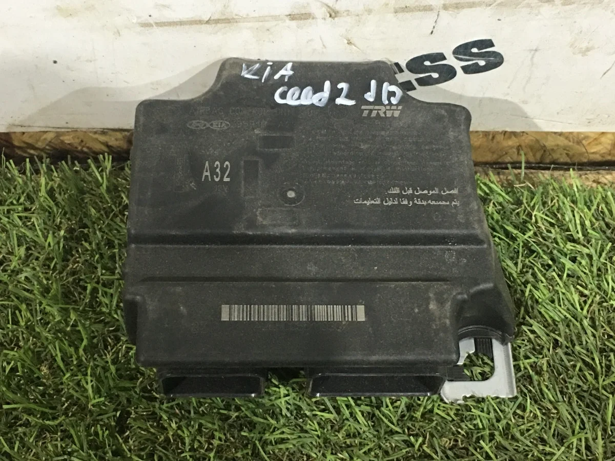 Блок управления AIRBAG Kia Ceed (JD) II (2012–2016)