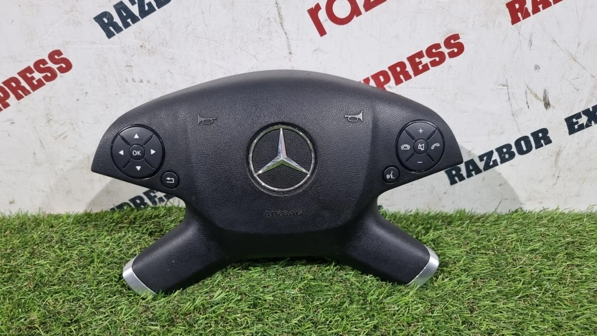 Подушка безопасности в рулевое колесо Mercedes-Benz E-Class (W212) IV (2009–2013)