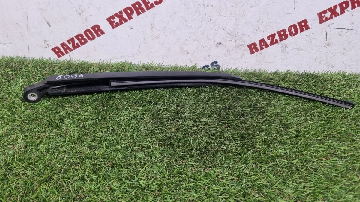 Поводок стеклоочистителя заднего Skoda Octavia (A5) II рестайлинг (2008–2013)