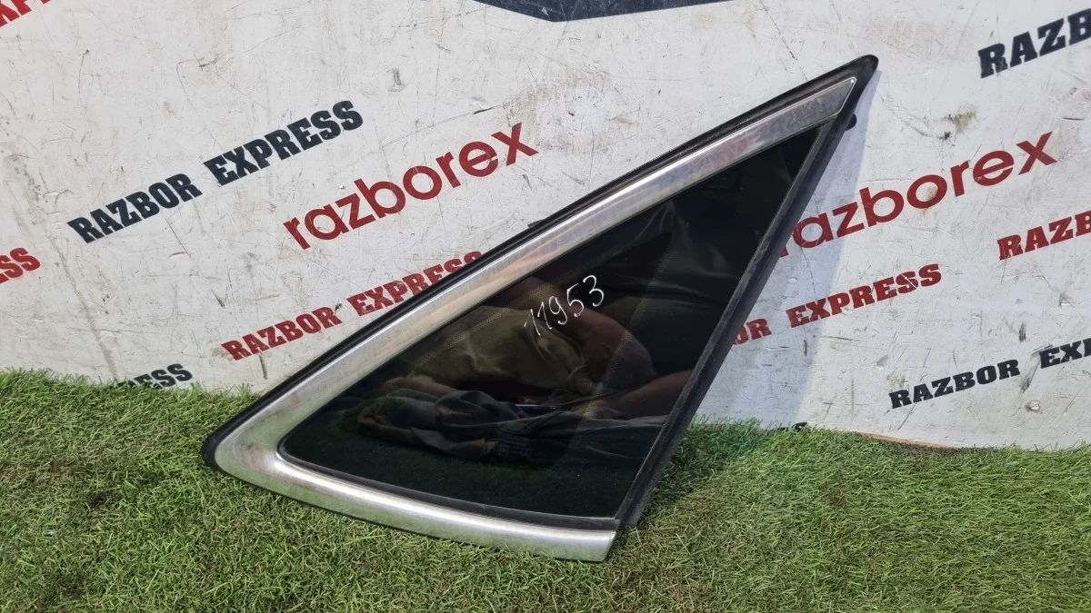 Стекло кузовное глухое правое Ford Mondeo (4) IV рестайлинг (2010–2015)  2013