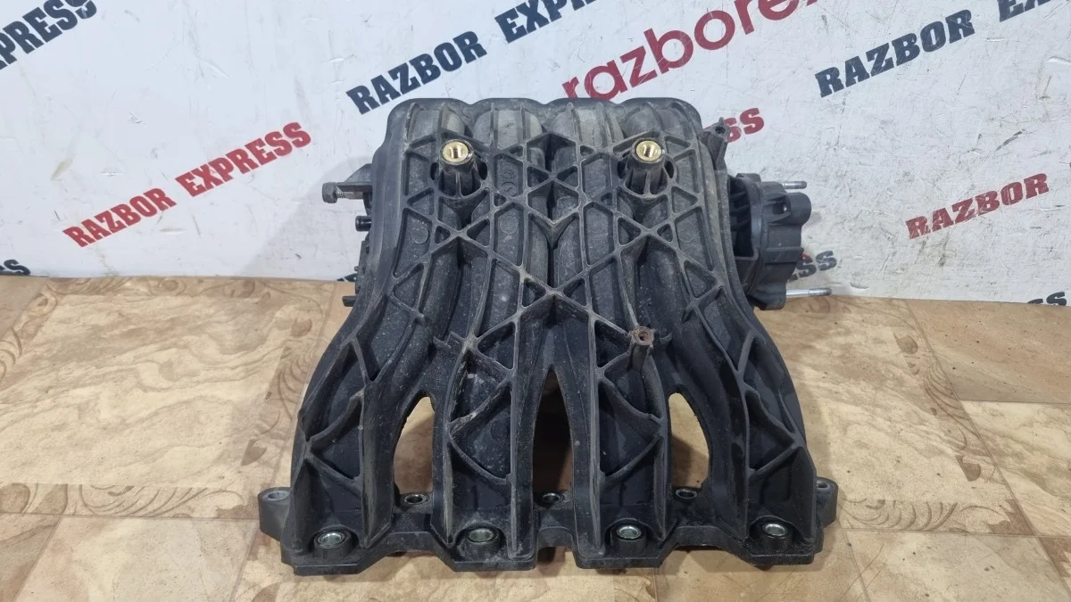 Коллектор впускной Chevrolet Cruze (J300) I (2008–2014)  2011