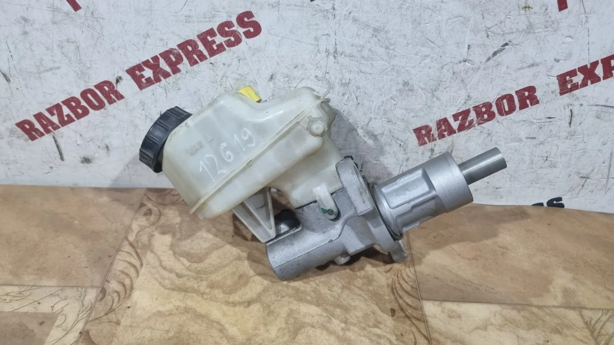 Цилиндр тормозной главный Chevrolet Cruze (J300) I (2008–2014)  2011