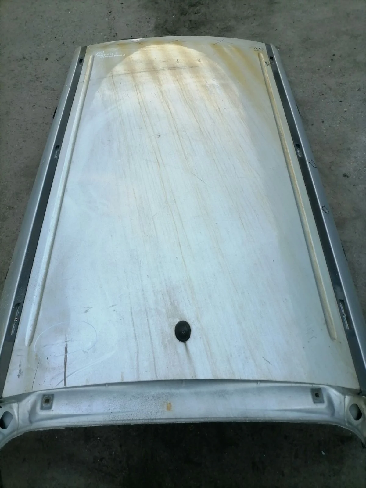 Крыша Renault Megane 2 универсал ( дефекты)