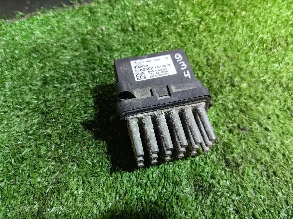 Резистор отопителя Ford Focus 2