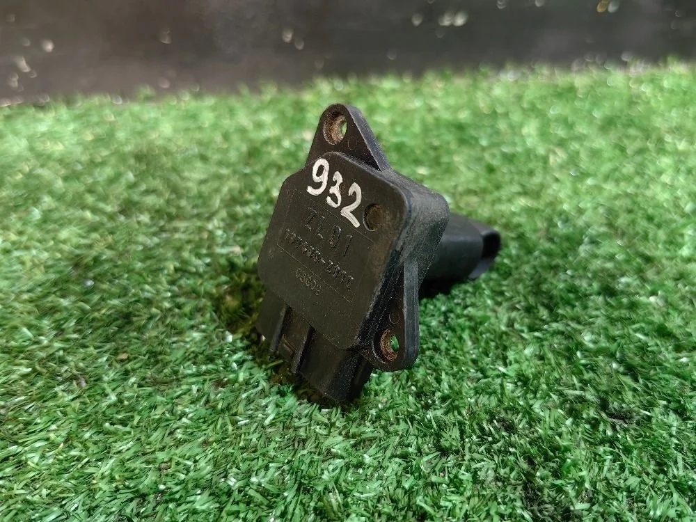 Датчик расхода воздуха Mazda 6 GG