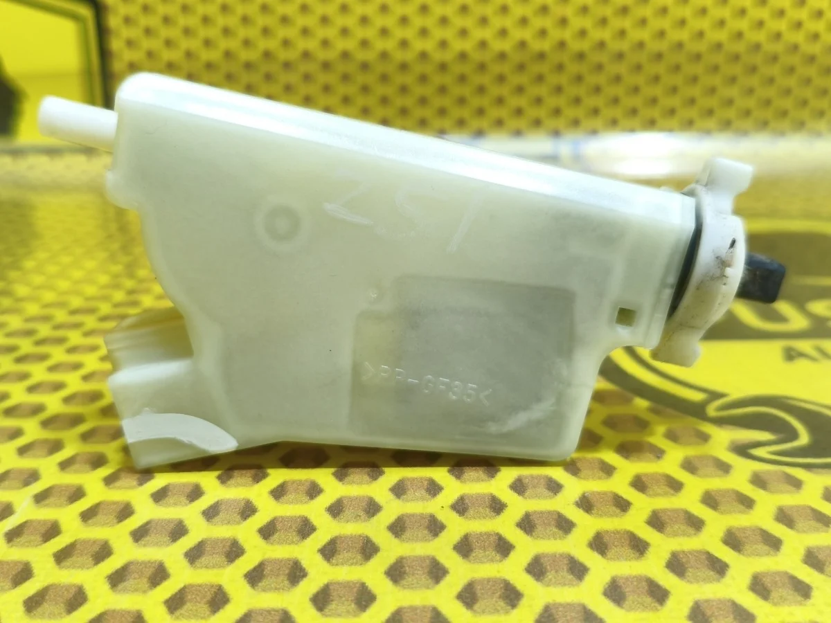 Замок лючка топливного бака Nissan Murano 2011 788505Y70A Z51 VQ35DE