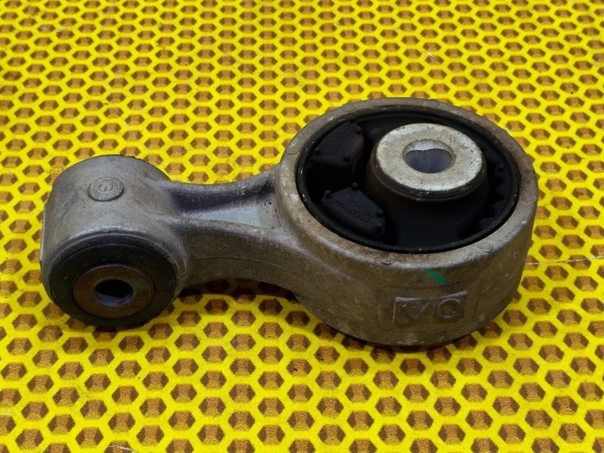 Опора двигателя Nissan Murano 2011 11350JP00B Z51 VQ35DE, правая