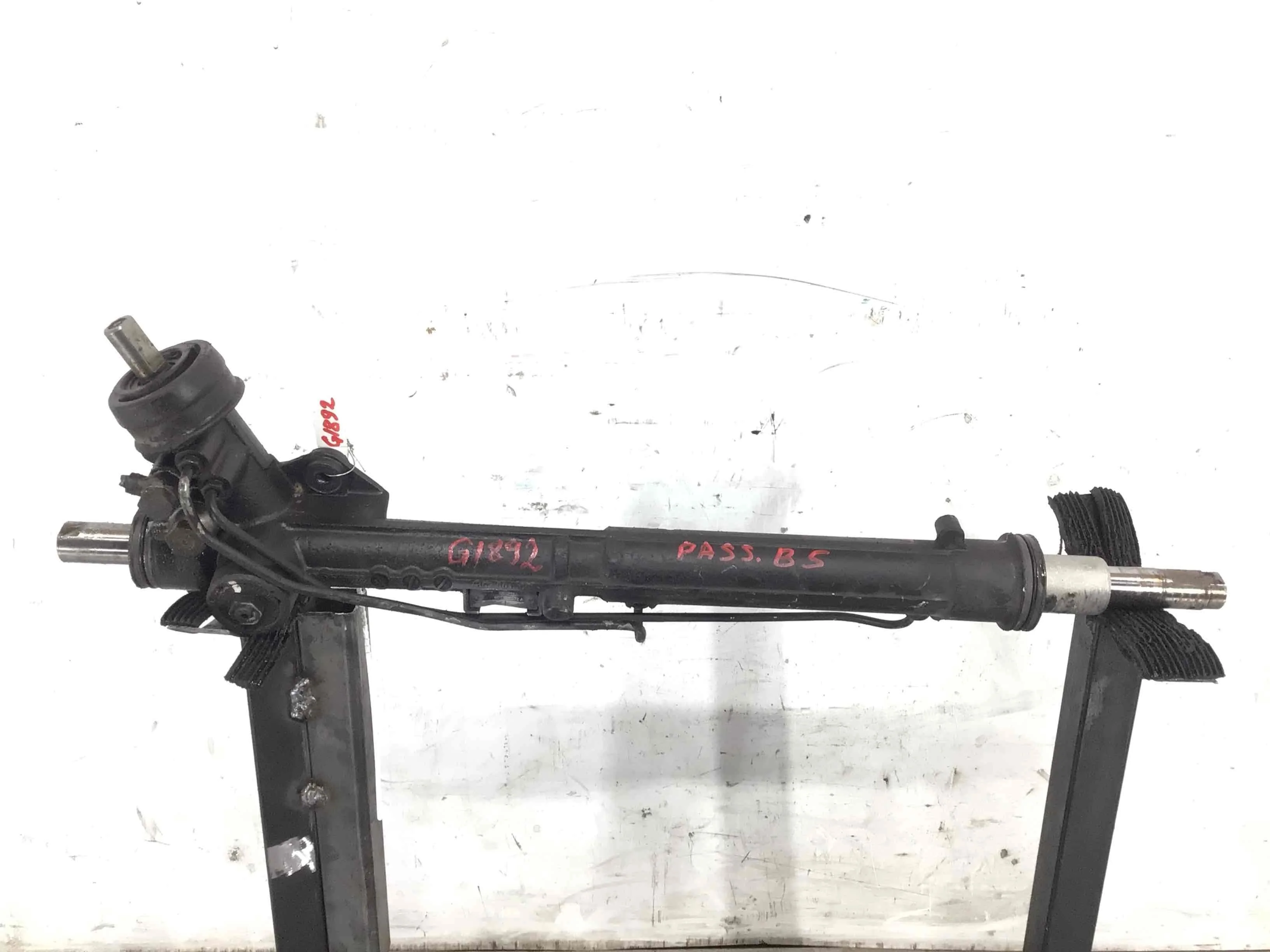 Рулевая рейка Volkswagen Passat B5 (1996-2000) бензин 1.6 i Механика Универсал