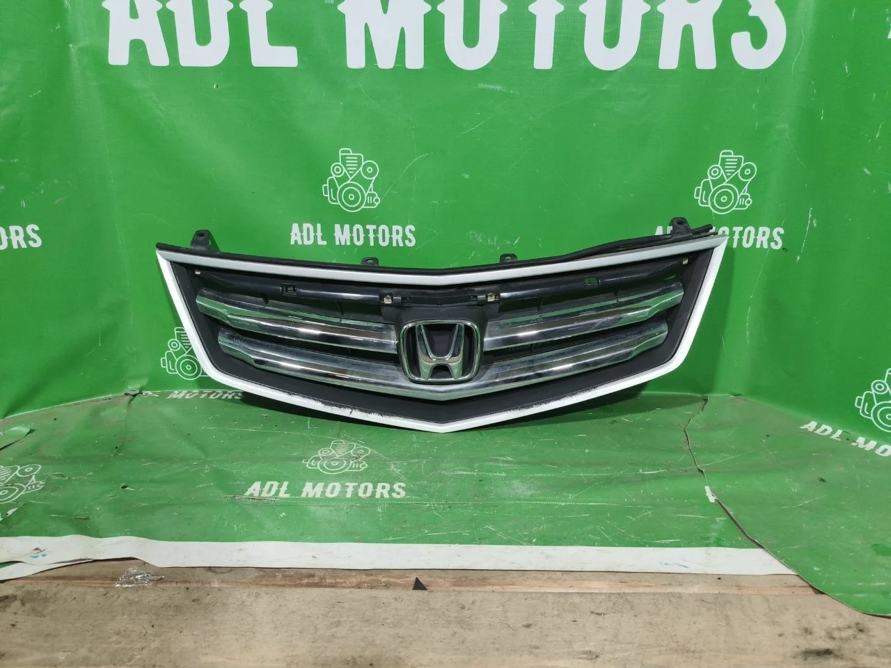 Решетка радиатора Honda Accord 8 2008-2010 71121TL0G51