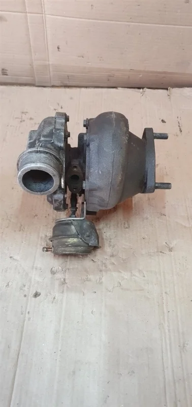 Турбокомпрессор Volvo V70 2003 8603296 D5244T