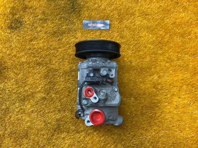 Компрессор кондиционера Audi Q5 2009 8K0260805K 8R CAL