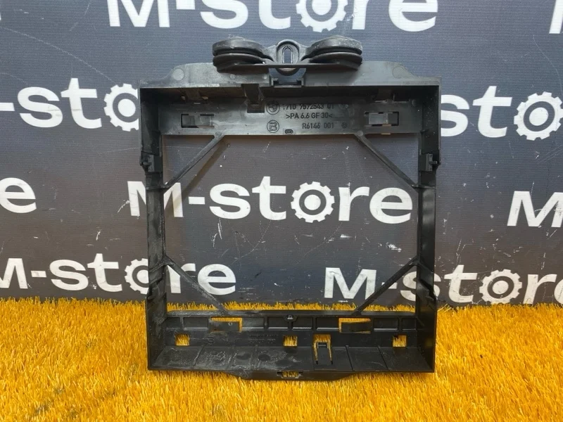 Кронштейн радиатора Bmw 5-Series 2011 17117802662 F10 N20B20A