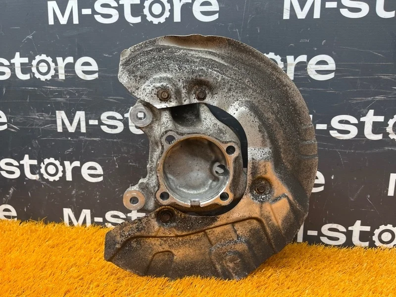 Кулак поворотный Bmw X1 2011 31216784866 E84 N46B20B, передний правый