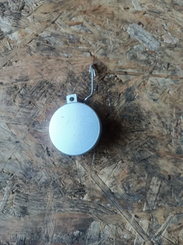 Заглушка буксировочного крюка Volkswagen Passat 2012 365