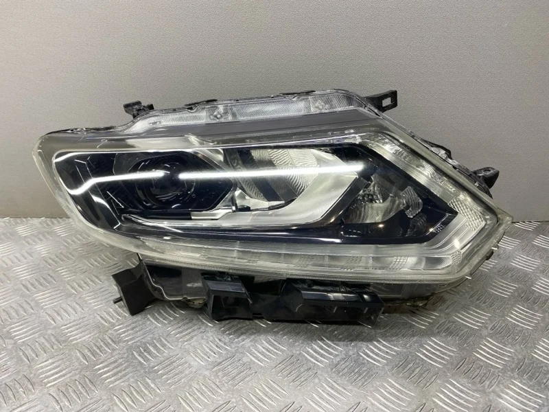 Фара led Nissan X-Trail T32