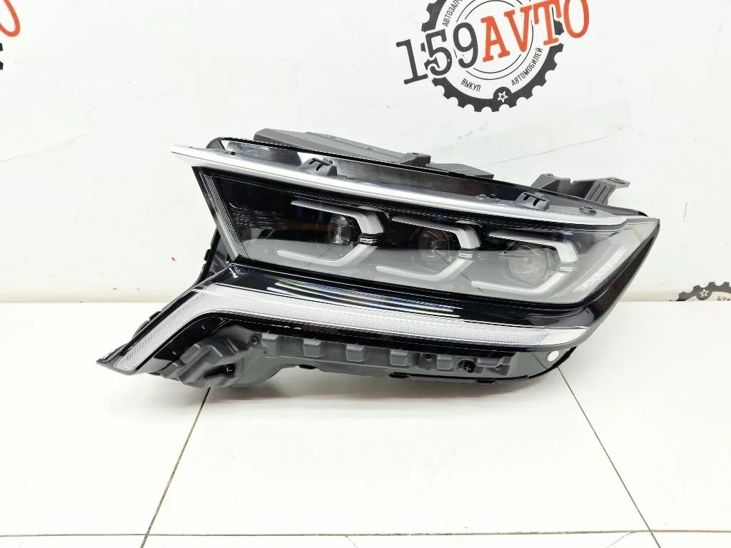 Фара левая Kia Sorento 92101P2120 (MQ4)