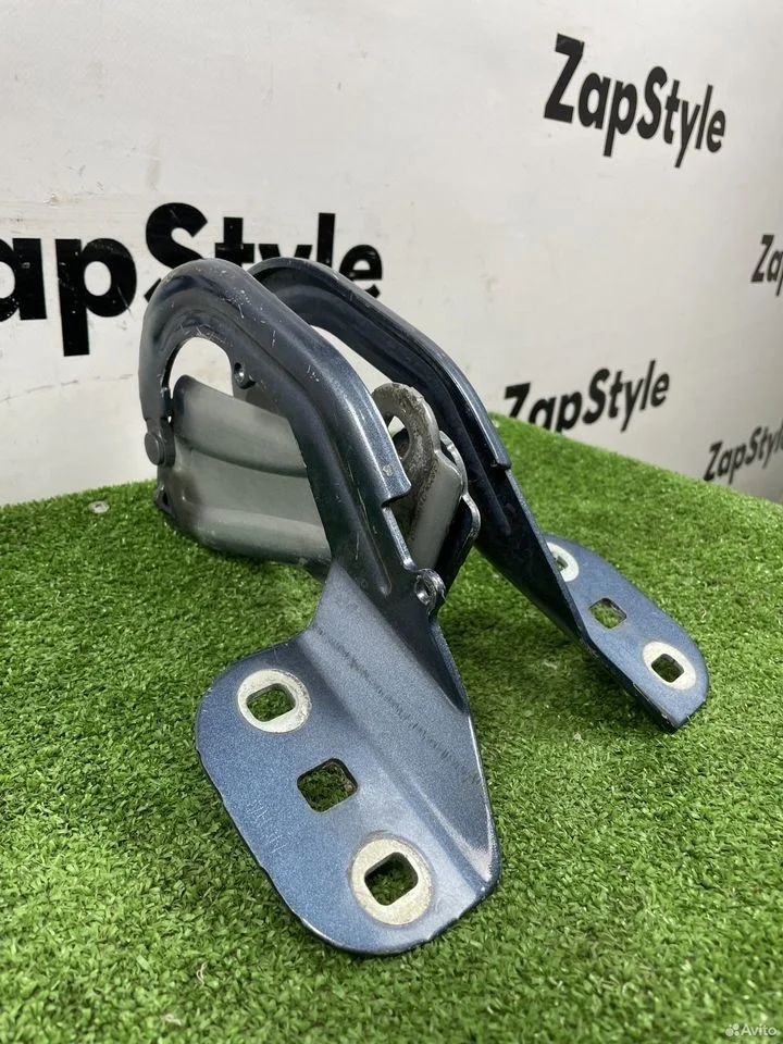 Петля капота ford kuga 2 2015-2019г