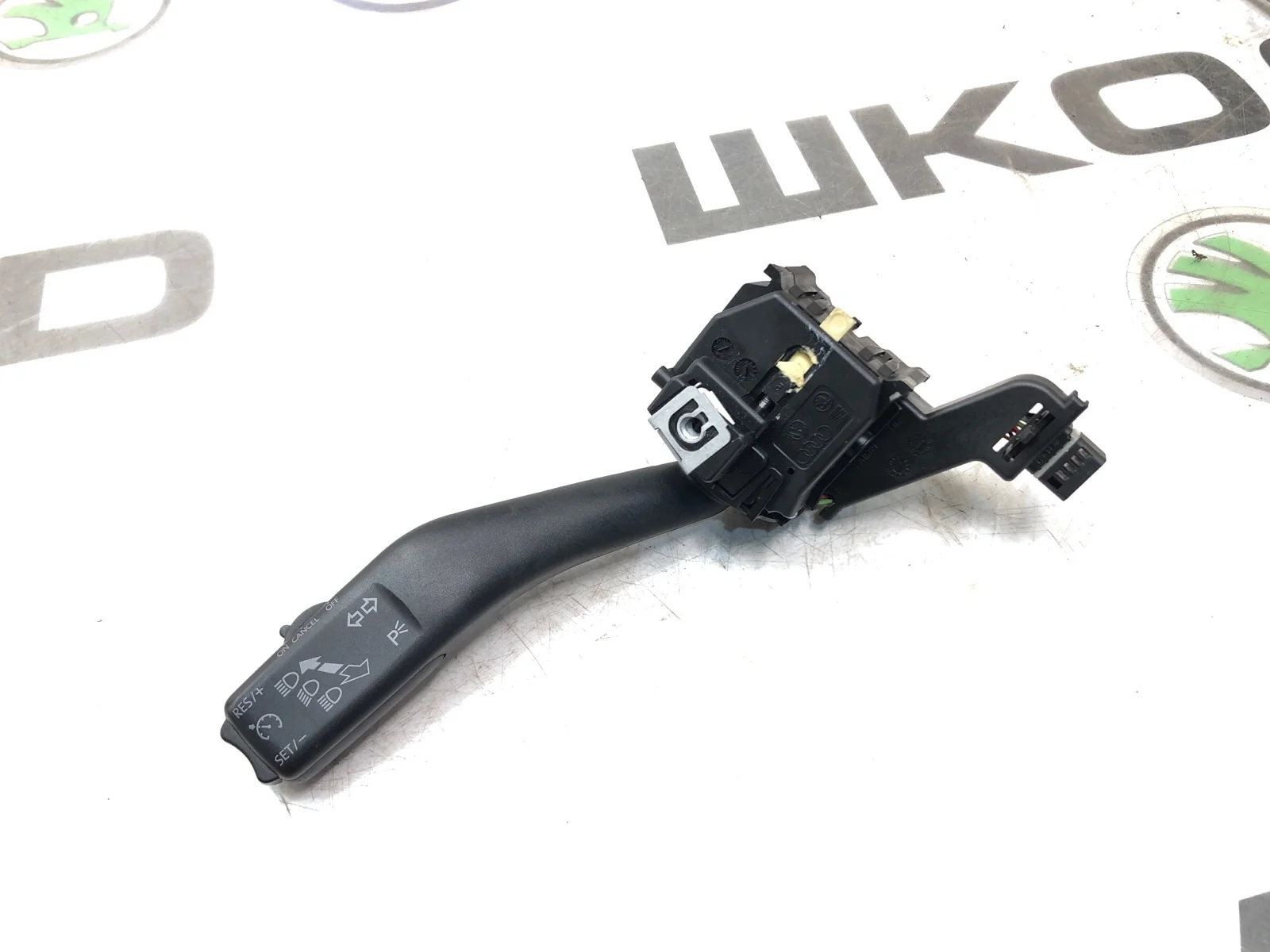 Подрулевой переключатель поворотников Skoda Octavia Rs 1K0953513G9B9 A5 (1Z) 2.0 CEGA