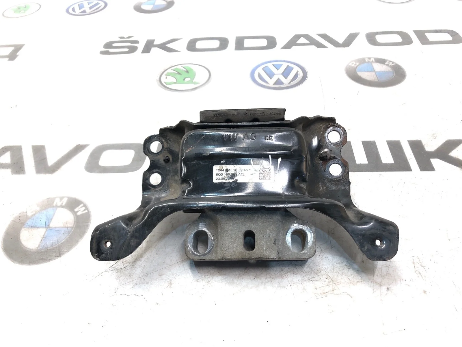 Опора КПП DSG7 Skoda Octavia 5Q0199555AC A7 (5E)