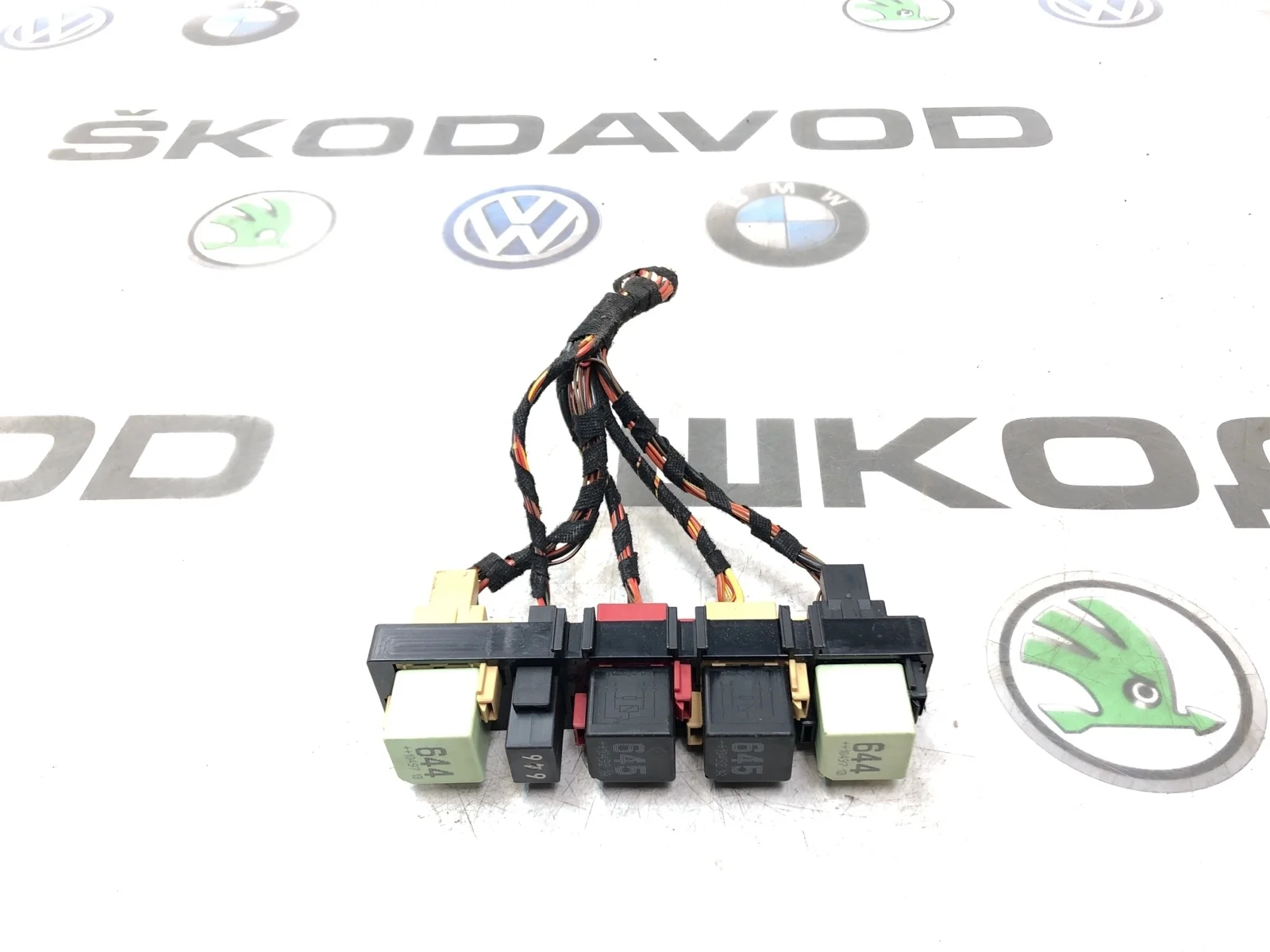 Блок реле Skoda Yeti 2010 4H0951253A 5L 2.0 CFHF