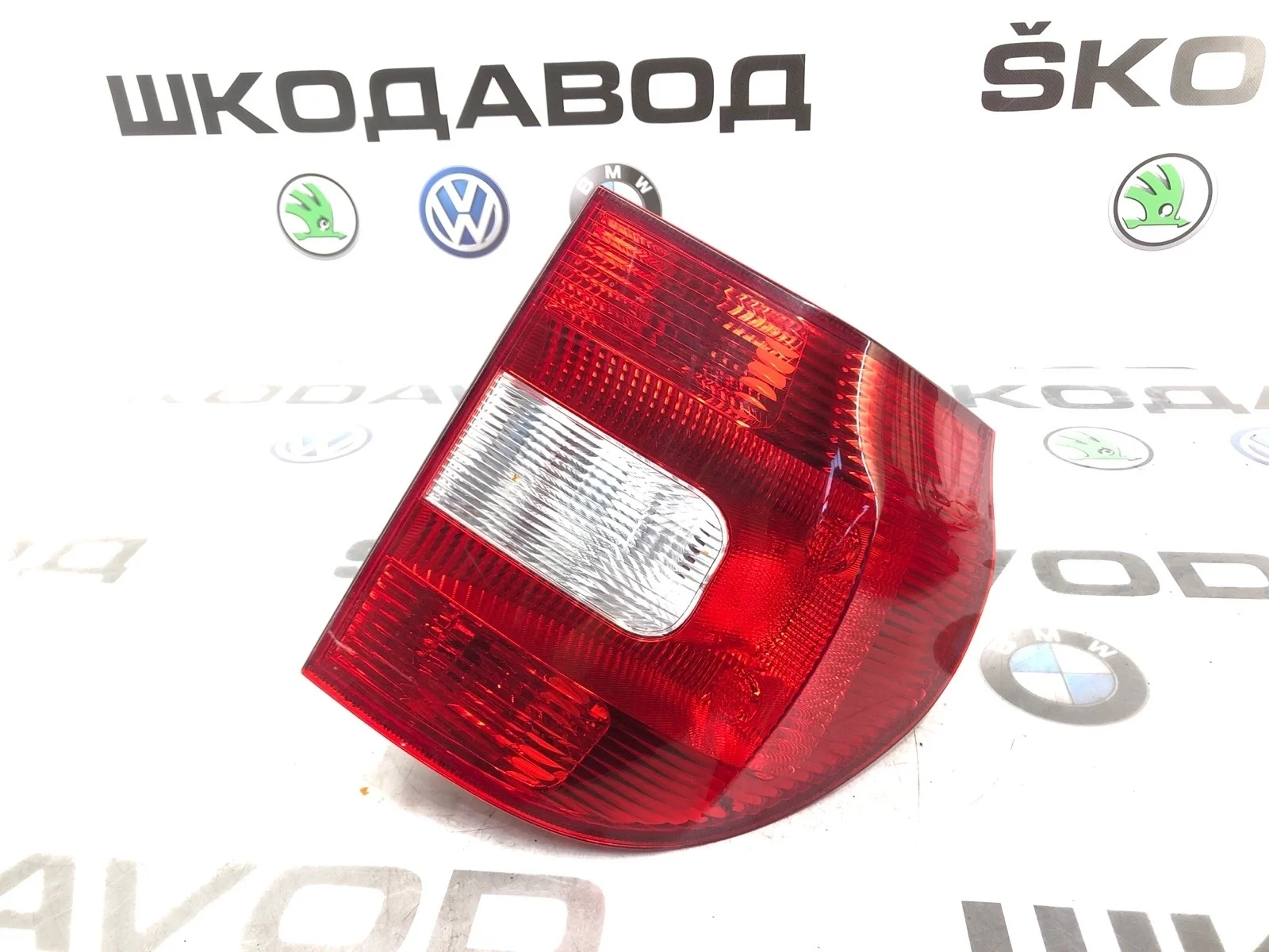 Фонарь Skoda Yeti 2009 5L0945112 5L 2.0 CBDB, задний правый