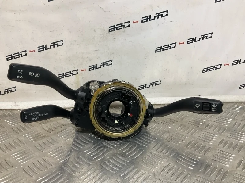 Блок переключателей подрулевых Porsche Cayenne 2006 95561324500 955 4.5