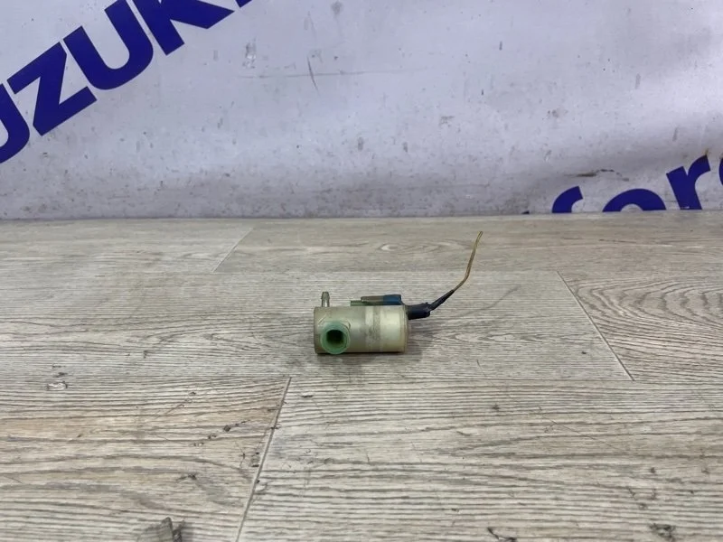 Насос бачка омывателя SUZUKI SX4 2008