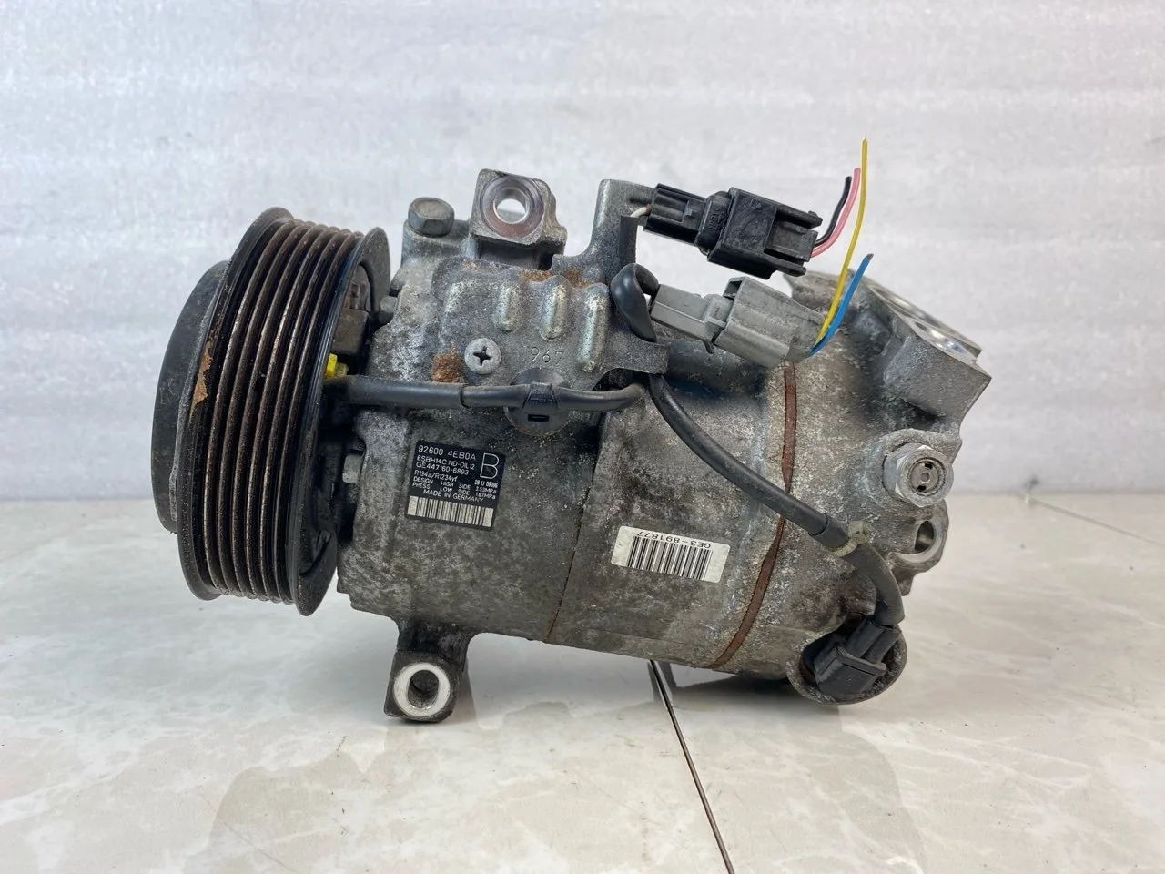 Компрессор кондиционера Nissan Qashqai 2 J11 2017 926004EB0A 1.2 HRA2DDT
