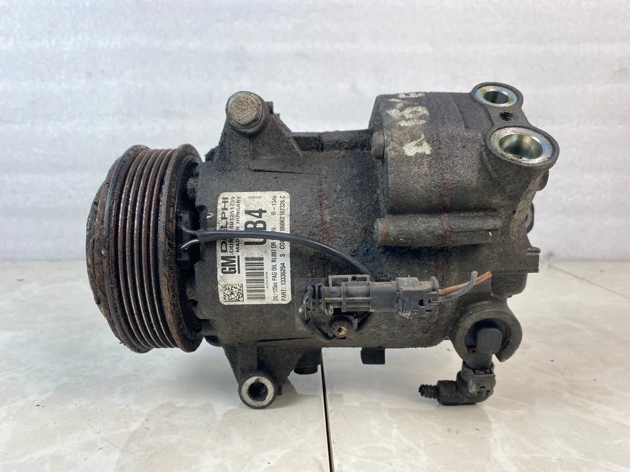 Компрессор кондиционера Opel Astra J 2009-2016 13335254 1.6 A16XER