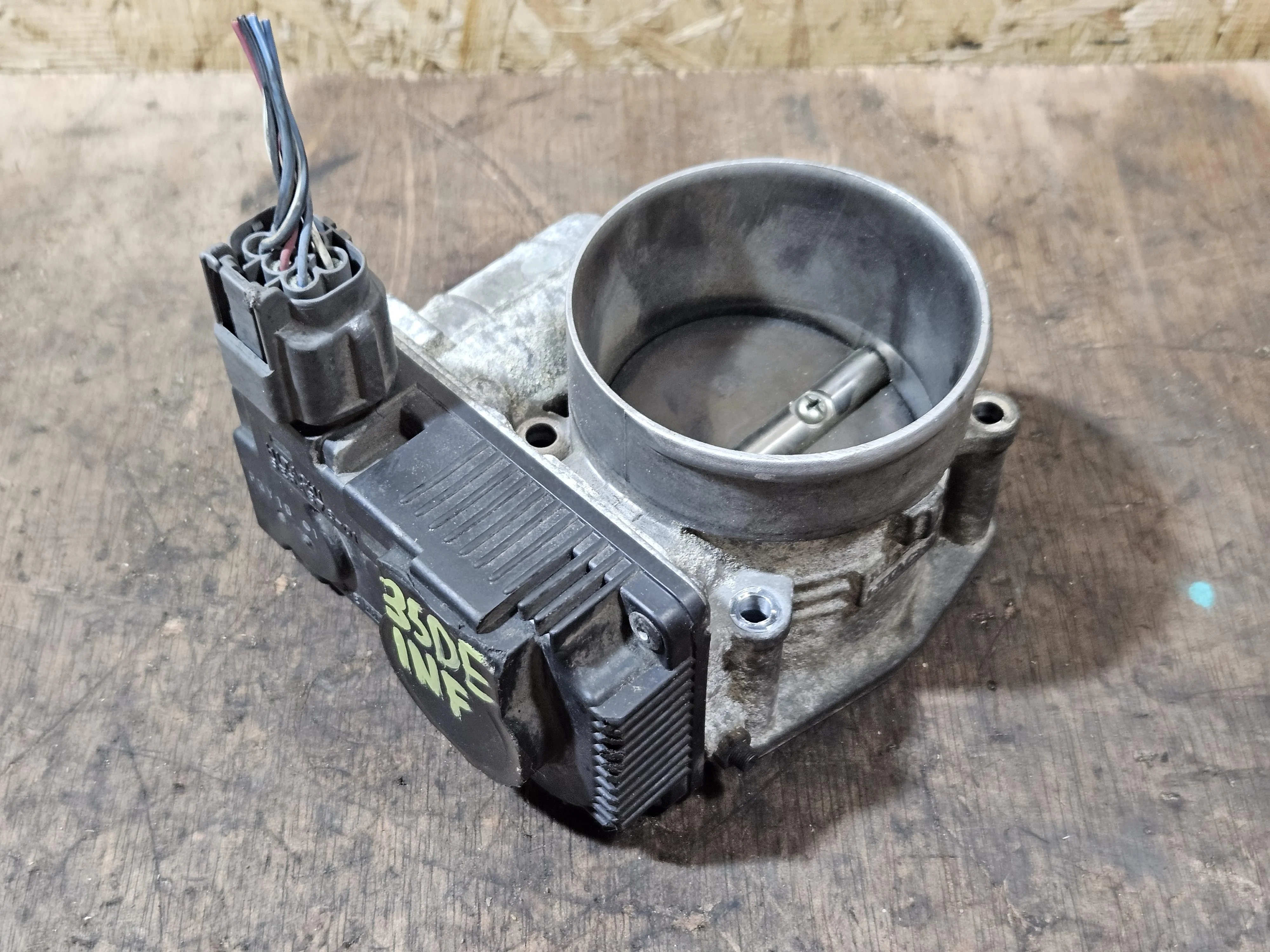 Дроссельная заслонка Nissan/Infiniti VQ35DE 3.5