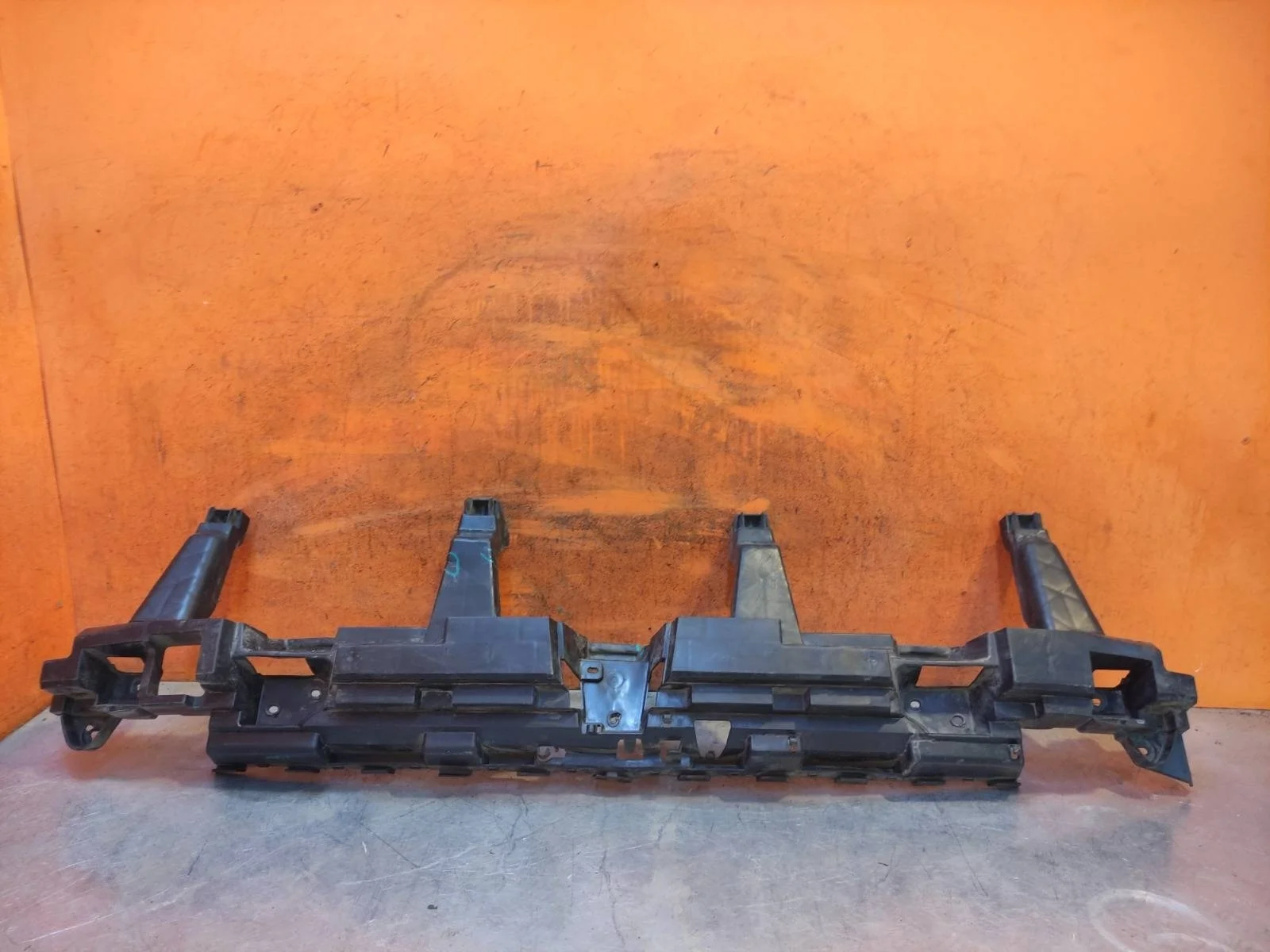 Абсорбер бампера Renault Kaptur 2016-нв