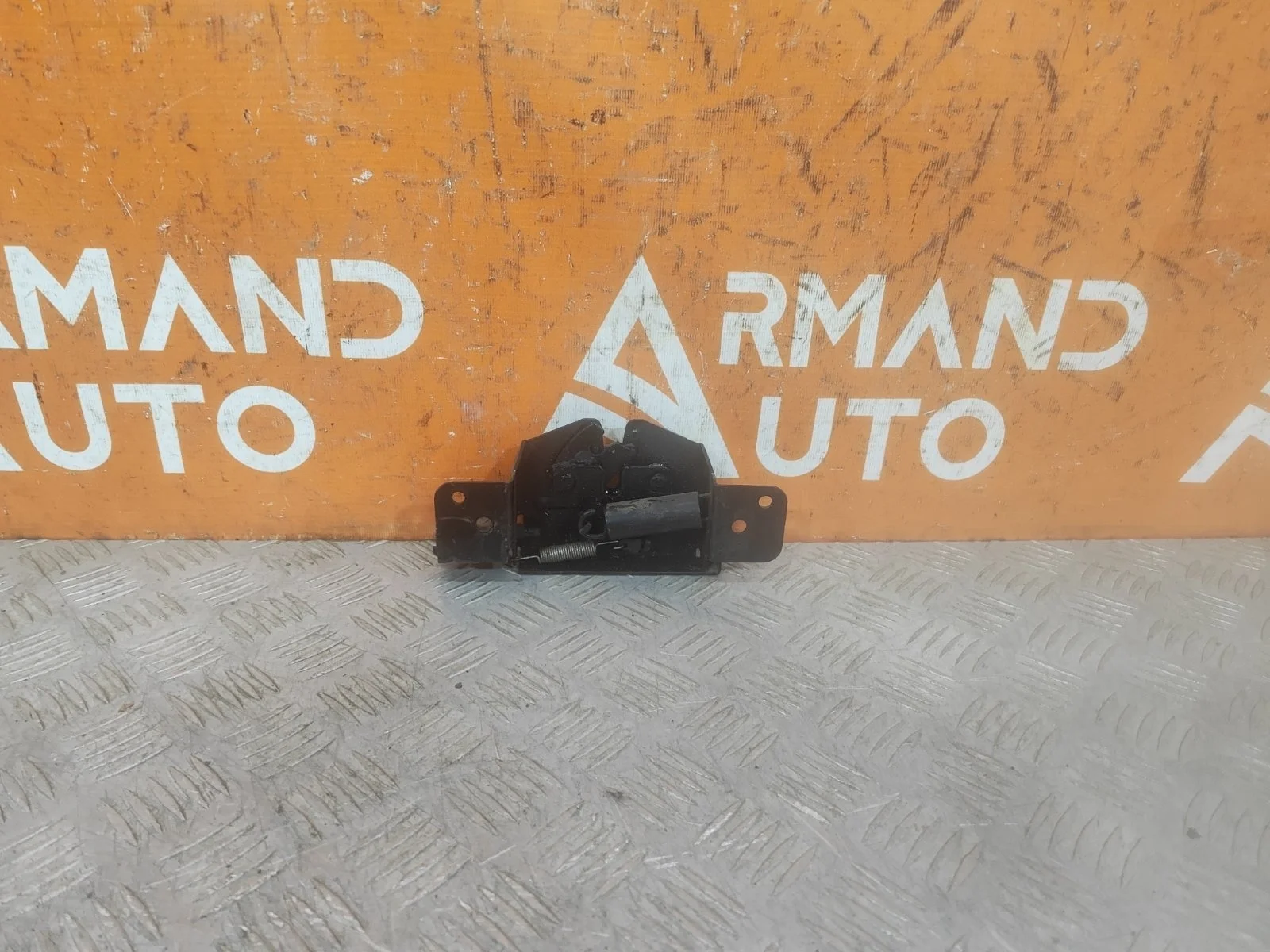 Замок капота Hyundai Tucson 2015-2021 3