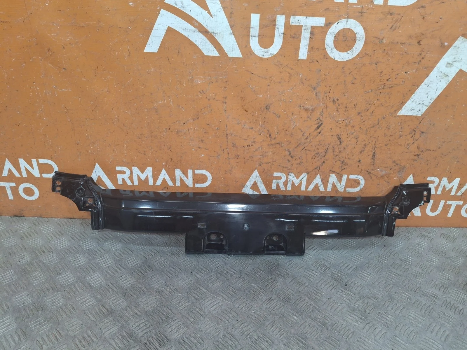 Накладка бампера Mitsubishi Pajero 2006-нв 4