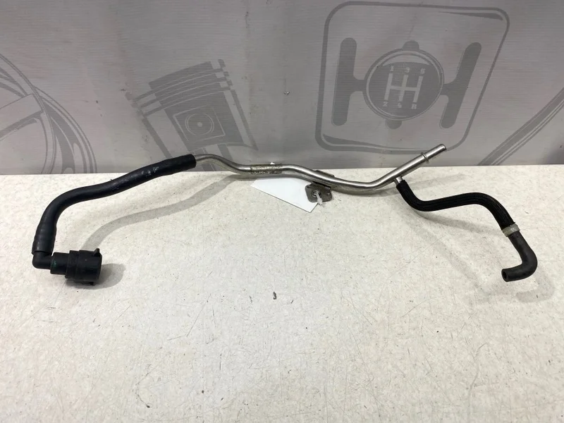 Вакуумная трубка от вакуумного насоса Mercedes-benz GLC 2017 X253