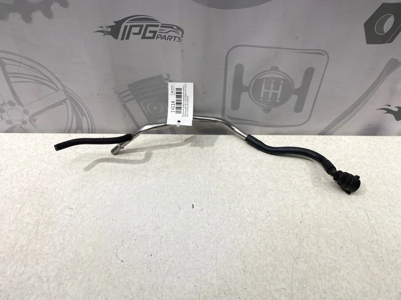 Вакуумная трубка от вакуумного насоса Mercedes-benz GLC 2016 X253