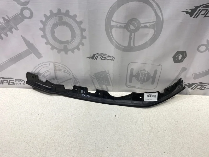 Уплотнитель передней правой двери BMW X5 F15