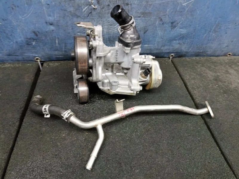 Помпа Toyota Camry 2020 160320V020 ASV70 2.0 6AR-FSE