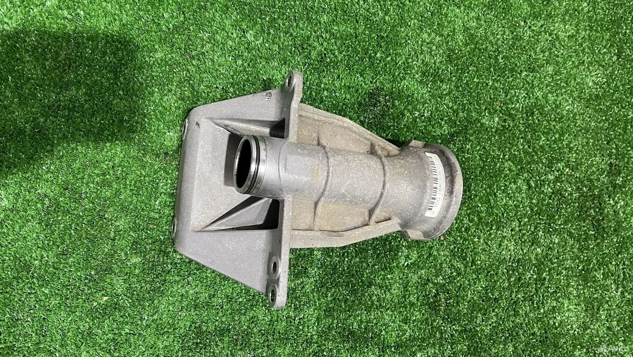 Опорный кронштейн двигателя на bmw 31508639382