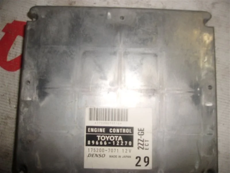 Блок управления EFI Toyota Corolla Fielder 2001 1752007071 ZZE123 2ZZ-GE