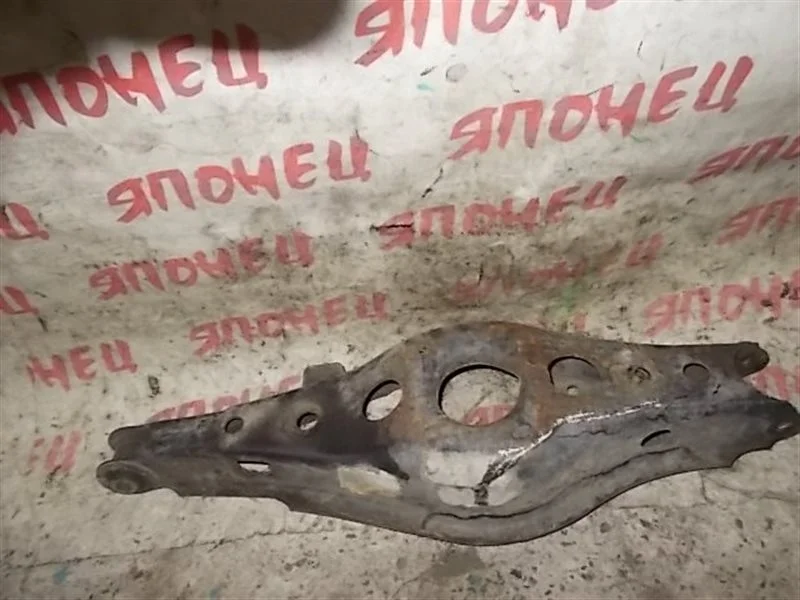 Рычаг нижний Toyota Rav4 4874042020 ACA30 1AZ-FE, задний левый