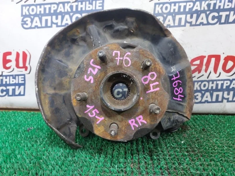 Ступица Toyota Crown 4230430040 JZS151 1JZ-GE, задняя правая