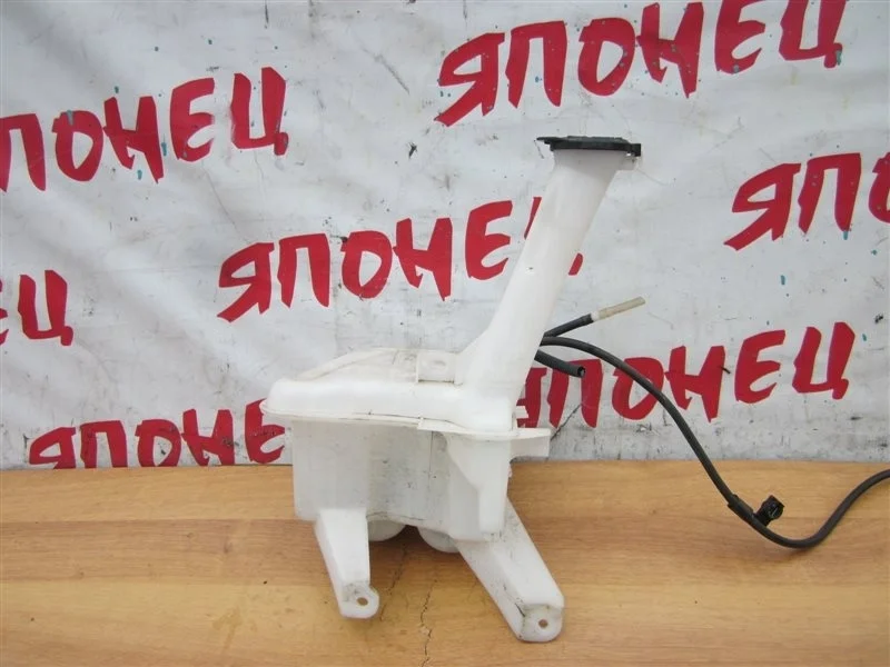 Бачок стеклоомывателя Toyota Ractis 8531552160 NCP100 1NZ-FE