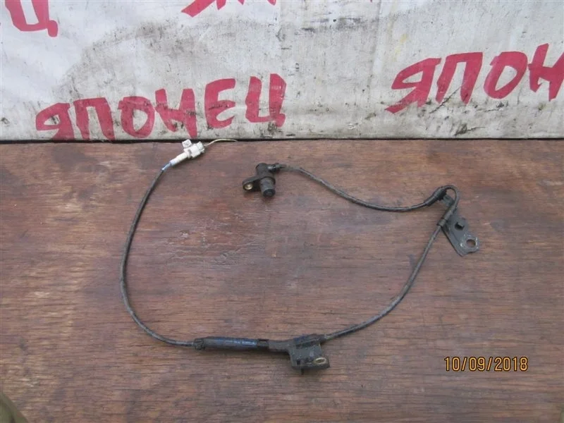 Датчик abs Toyota Corolla 8954212070 NZE121 1NZ-FE, передний правый