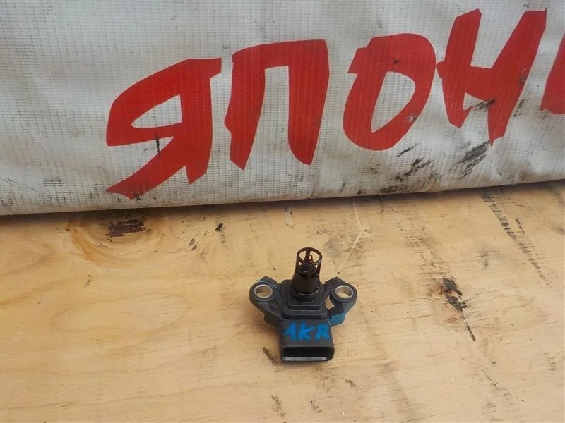 Расходомер воздушный Toyota Vitz 8942152010 KSP90 1KR-FE