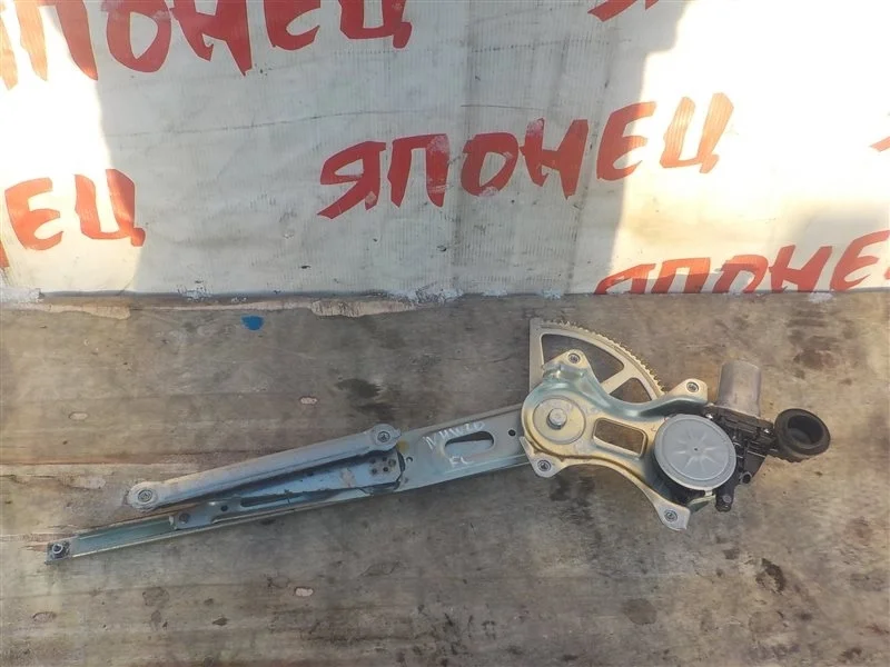 Стеклоподъемник Toyota Prius 8572058010 NHW20 1NZ-FXE, передний левый