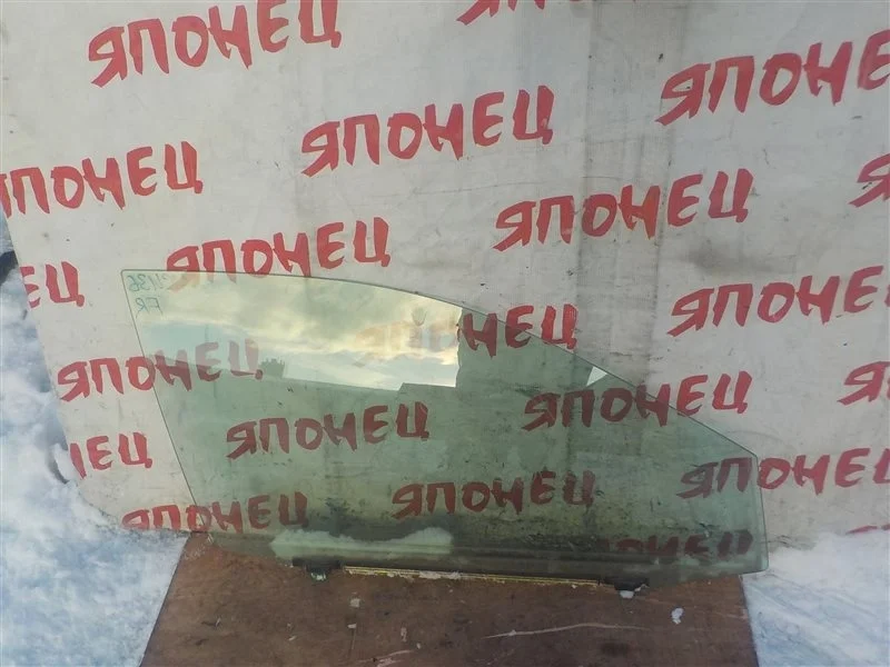 Стекло двери Toyota Harrier 6810148060 MCU36 1MZ-FE, переднее правое