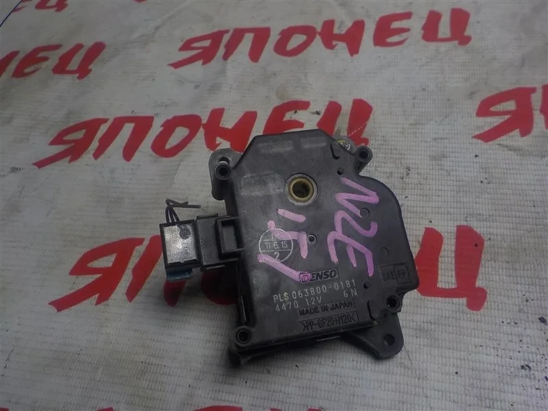 Сервопривод заслонок печки Toyota Corolla Rumion 0638000181 NZE151 1NZ-FE